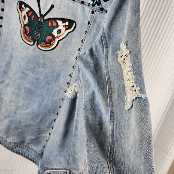 Floral Embroidered Denim Jacket with Butterfly Design - Picture 8 of 10